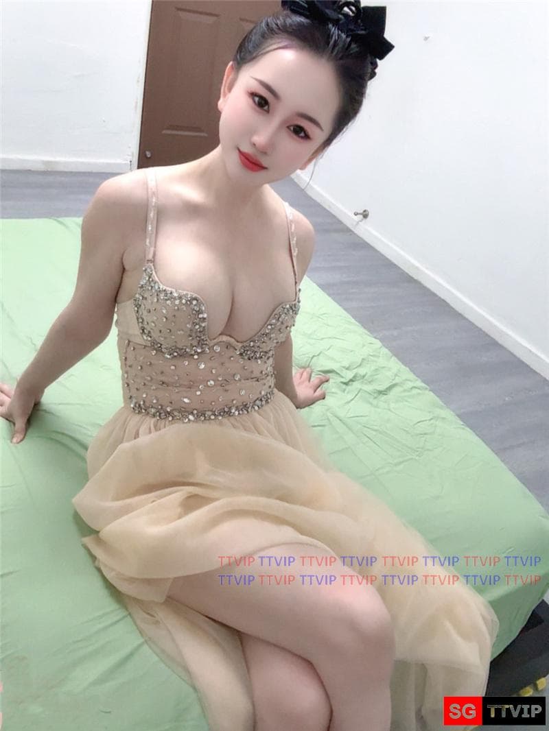 Becky [11379] LilyLuxe SG profile image